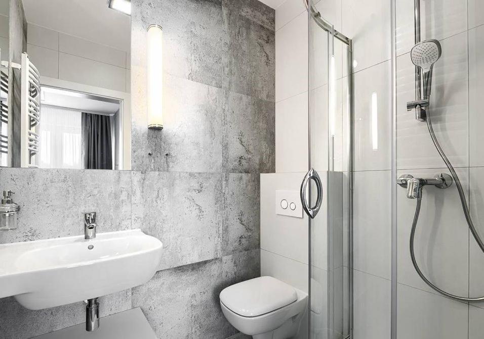 Szymanski Holiday Rooms Niechorze Bagian luar foto